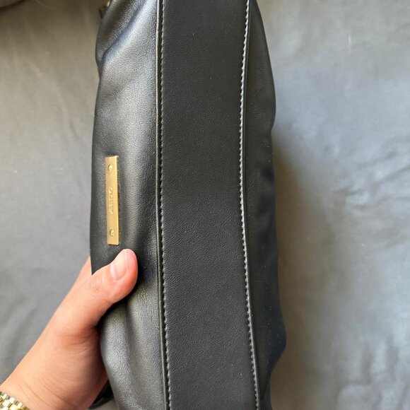 ALDO Torsa shoulder bag with chain braid handle in black like new - Picture 5 of 7